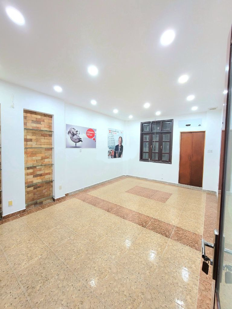 Cho thuê mặt bằng lối đi chung mặt tiền đường Trần Thiện Chánh, phường 12, quận 10
